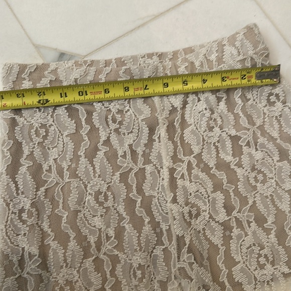 Lacey shorts/pants - Picture 4 of 5